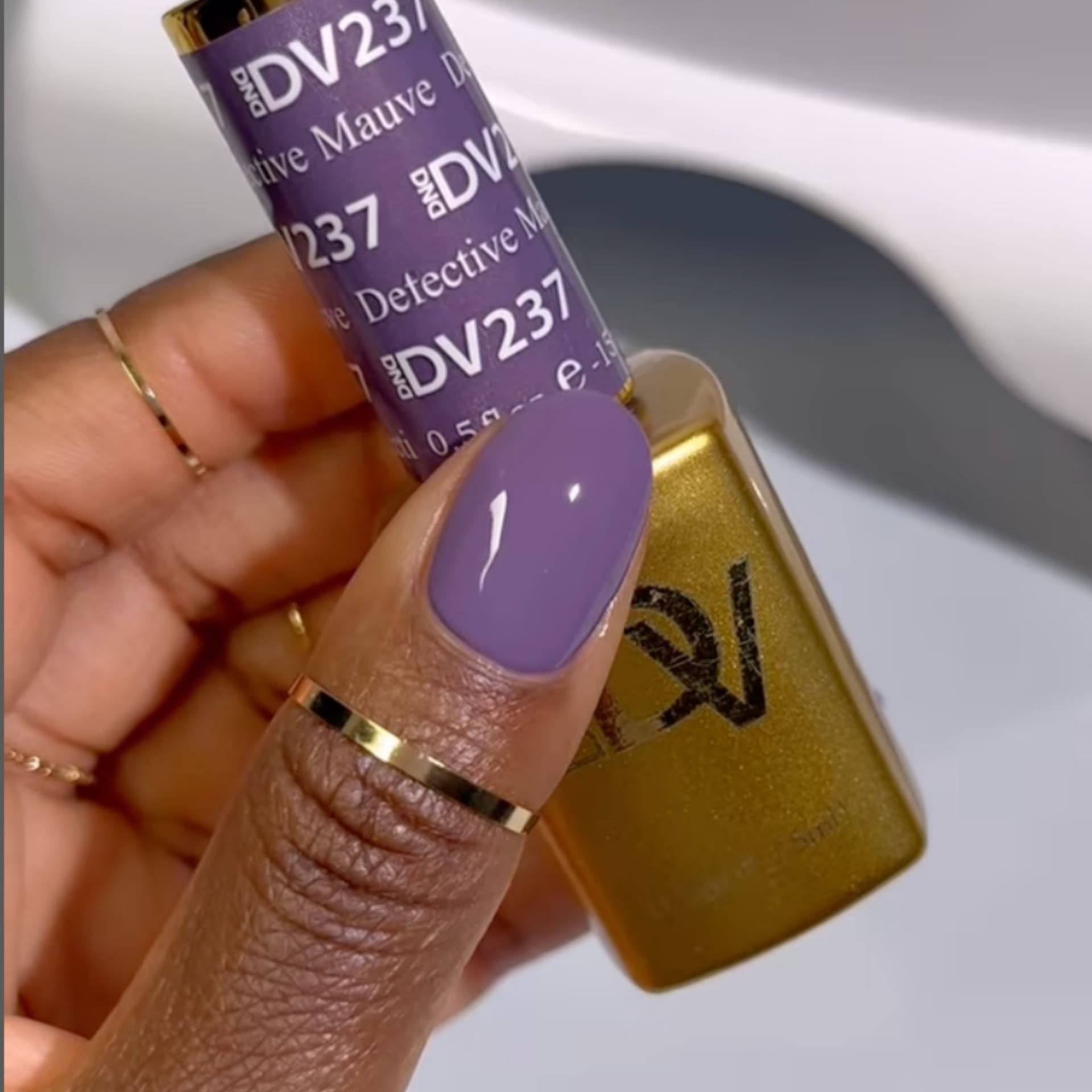 Detective Mauve DIVA #237 thumbnail 3