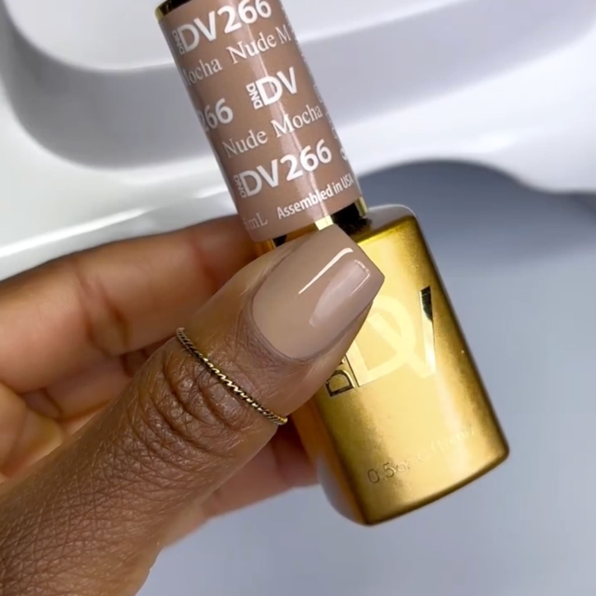 Nude Mocha DIVA #266 thumbnail 4
